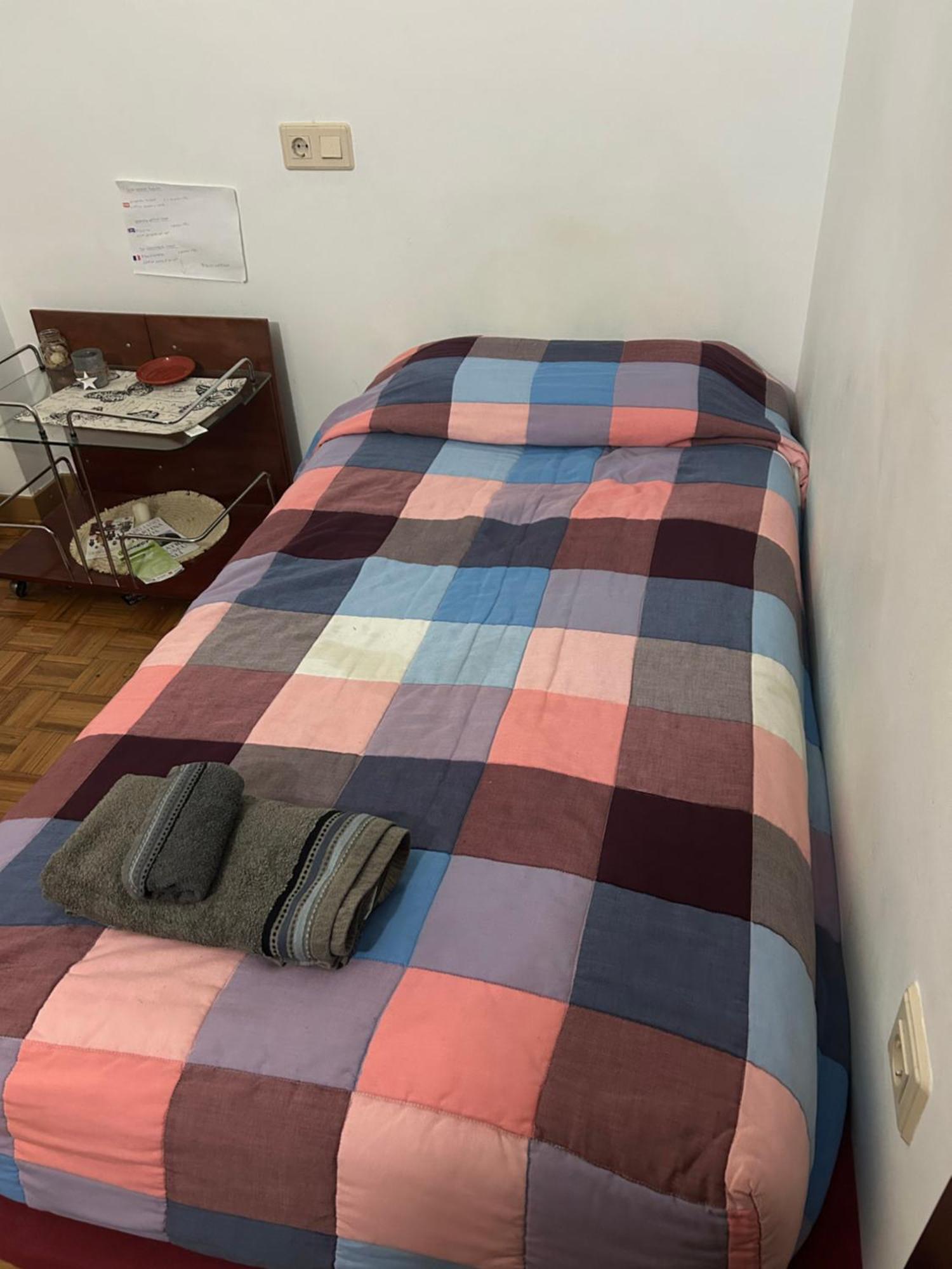 Habitacion Doble En Figueres Apartment Фигерас Екстериор снимка